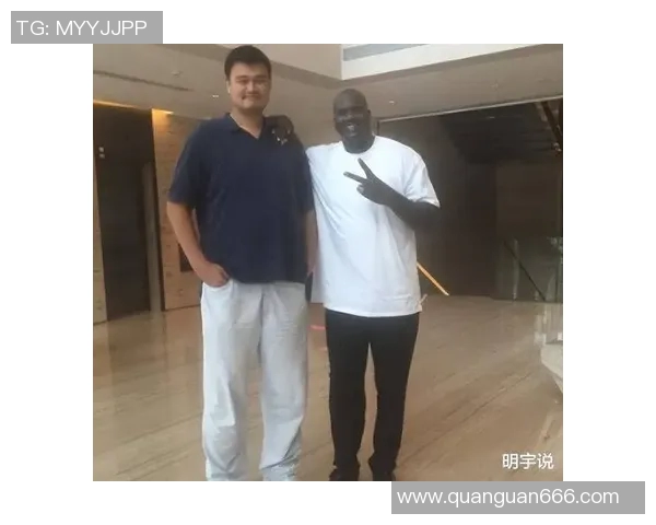 姚明的身高优势与篮球生涯的辉煌成就探讨