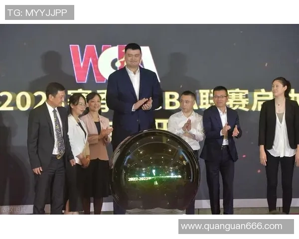 诸暨小姚明的篮球梦想与成长之路探索他如何在运动中绽放光芒与希望 诸暨小姚明的篮球梦想与成长之路探索他如何在运动中绽放光芒与希望