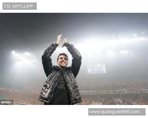 卡卡的足球传奇与壁纸艺术完美结合，展现球场上的风采与魅力