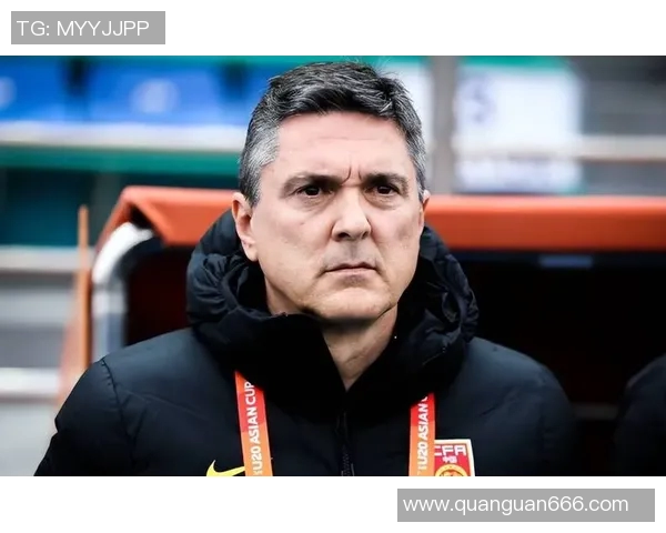 足球明星遭抢劫视频曝光引发热议安全问题亟待重视 足球明星遭抢劫视频曝光引发热议安全问题亟待重视