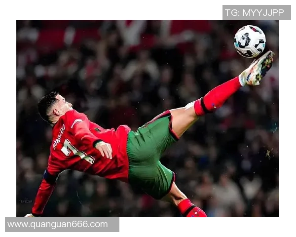 香港足球明星队14号的传奇故事与球场上的辉煌瞬间