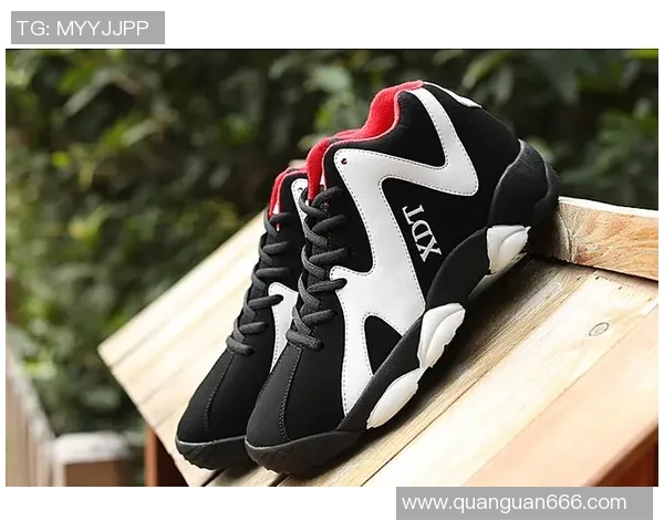 篮球短裤明星的时尚魅力与运动表现完美结合的潮流趋势分析